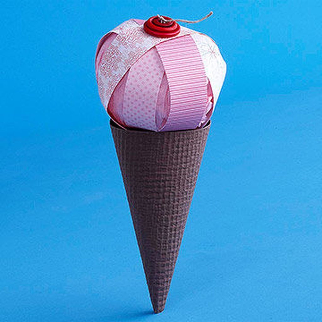 Сладости из бумаги. Мороженое из картона. Объемное мороженое. Мороженое рожок из бумаги. Объемная бумажная мороженое.