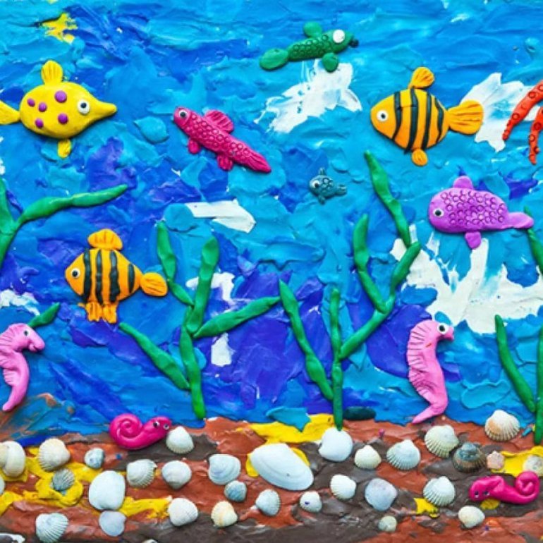 Изображаем пластилином. Пластилинография Морское царство аквариум. Пластилинография морские обитатели аквариум. Подводный мир пластилинография для детей. Пластилинография подводное царство.