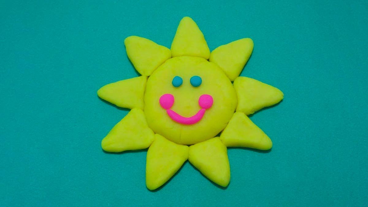 Солнышко из пластилина для детей. Лепка солнце. Солнце из пластилина. Поделка солнце.
