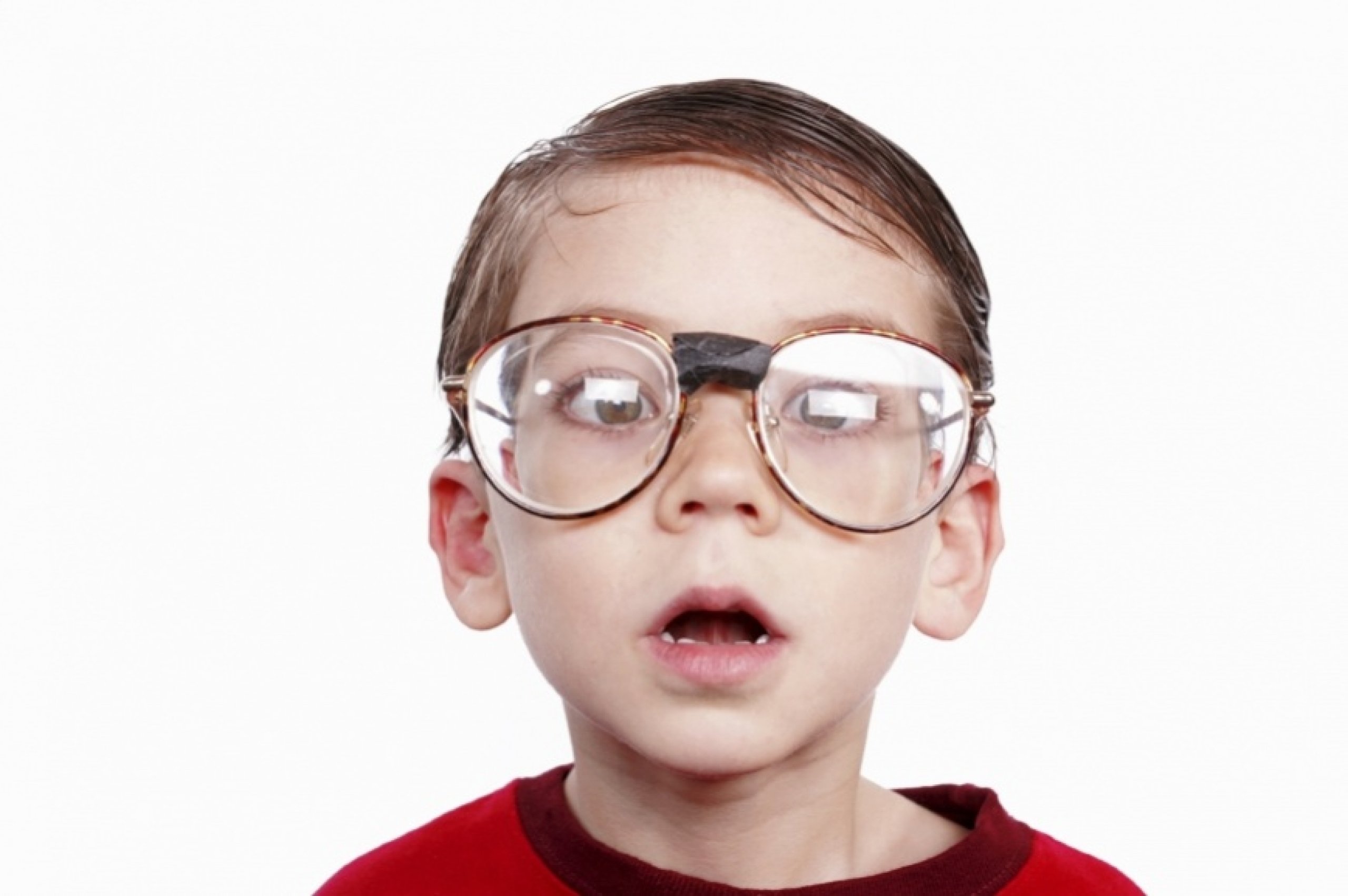 Глупый ученик. Дети в очках. Мальчик с очками. Детские очки для зрения. Дети в очках для зрения.