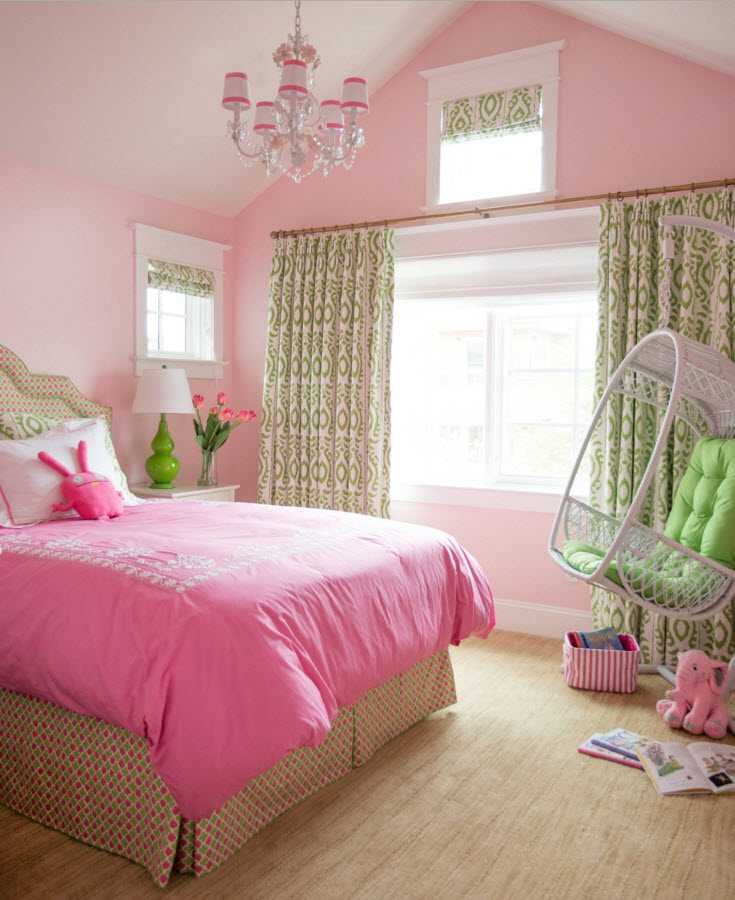 Розово зеленые обои. Спальня в розовых тонах. Уютная спальня для девочки. Розовая комната. Спальня в зелено розовых тонах.