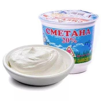 Сметана на прозрачном фоне