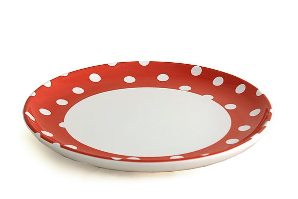 Тарелка красная с горошинами