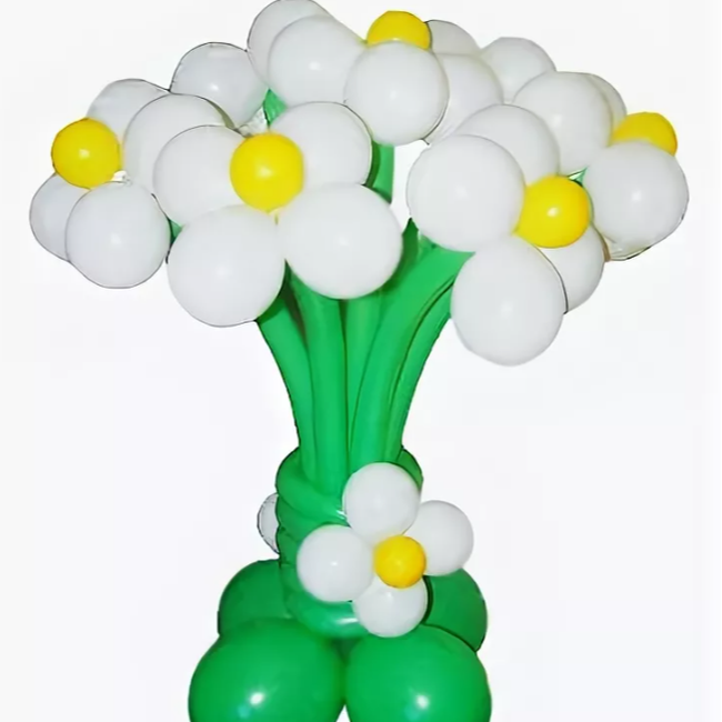 Белые цветы из шаров. Цветы из воздушных шаров. Цветочки из шариков. Цветы из шариков воздушных. Букет из шаров "ромашки".