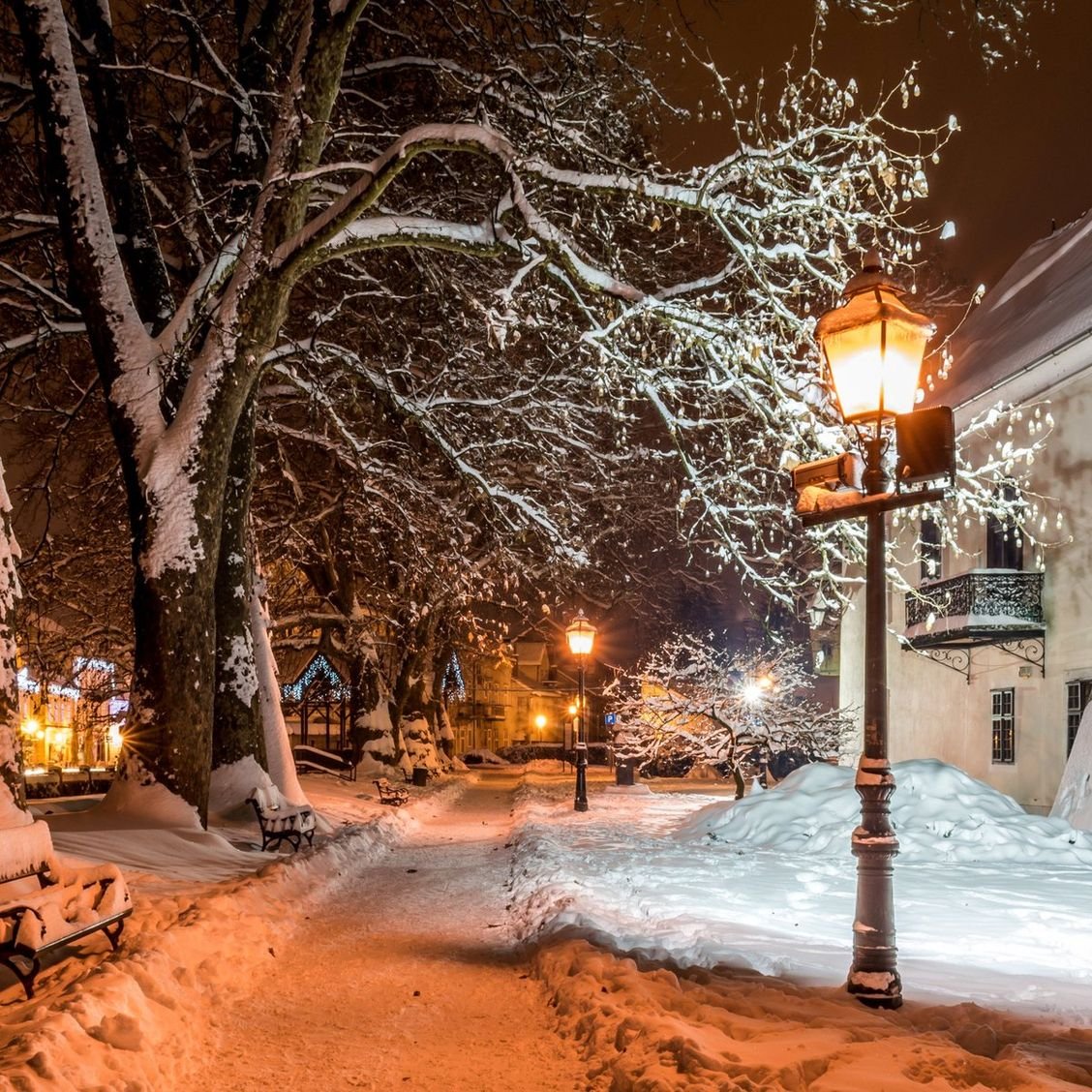Город снег вечер. Зимний вечер. Зимняя улица. Зима. К вечеру. Зима в городе.