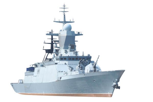 Российский корабль на белом фоне