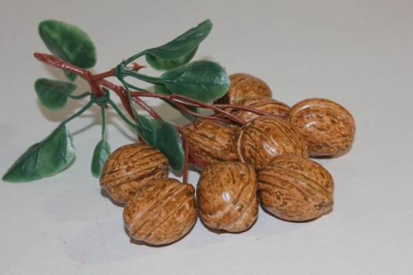 Поделки с орехами