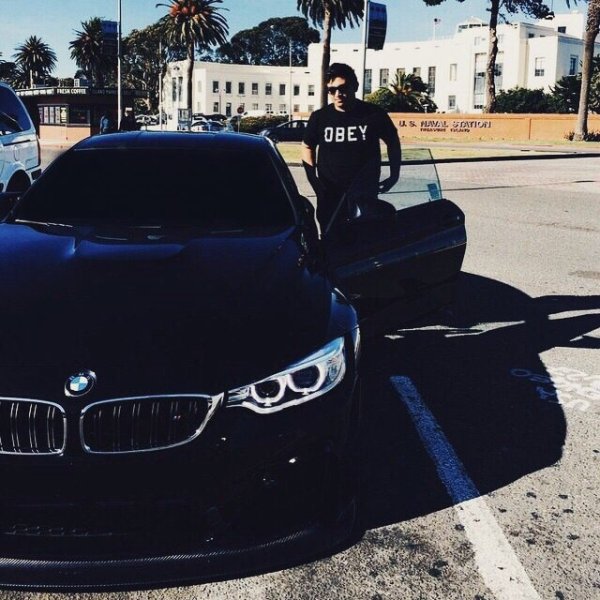 Абу бандит с машиной