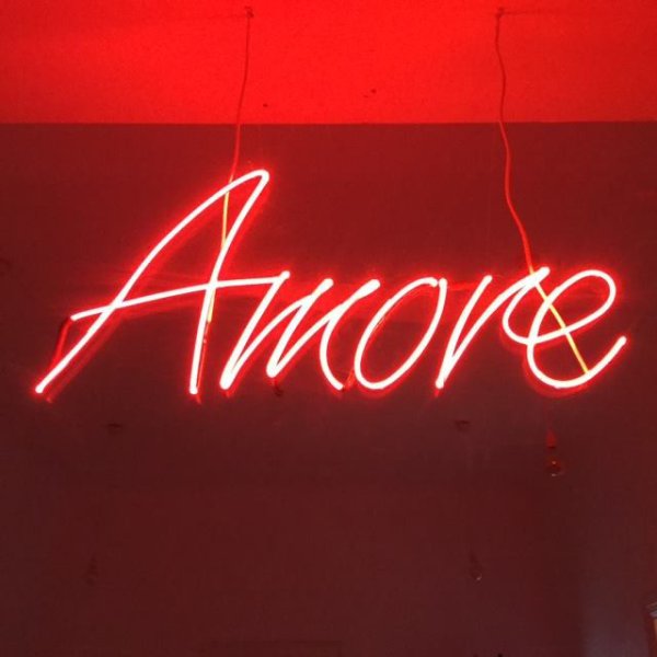 Вывеска Amore
