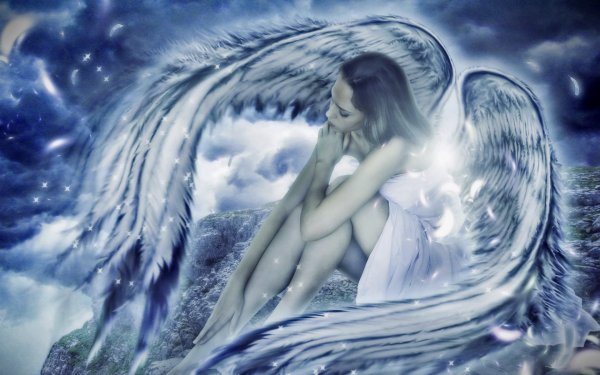 Ангел с большими крыльями