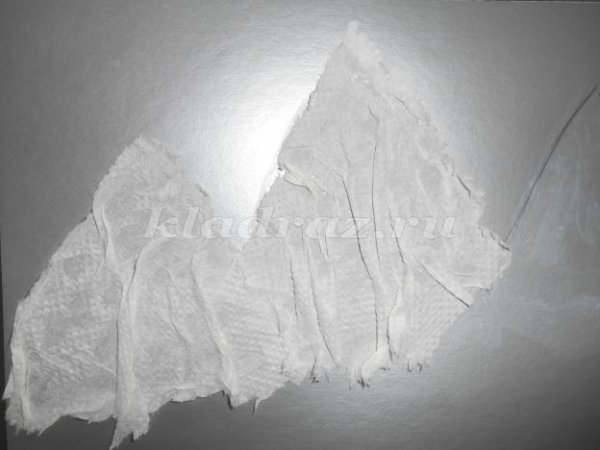 Айсберг из картона