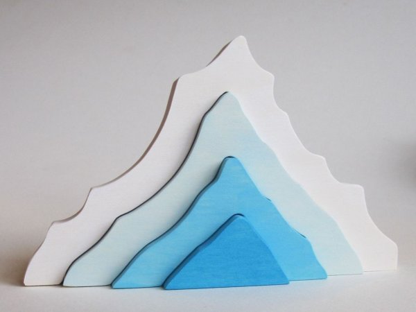 Горы из картона