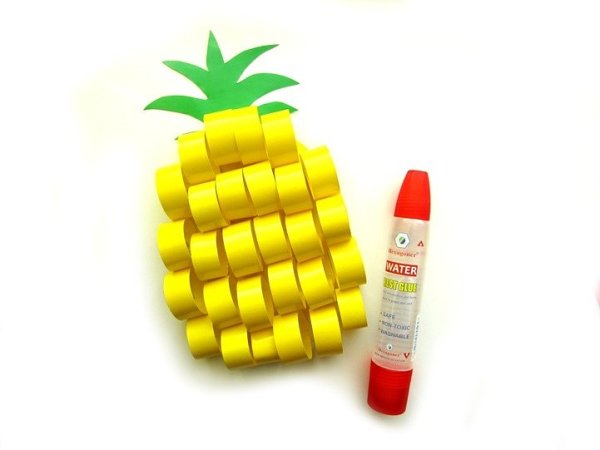 Поделка ананас из цветной бумаги