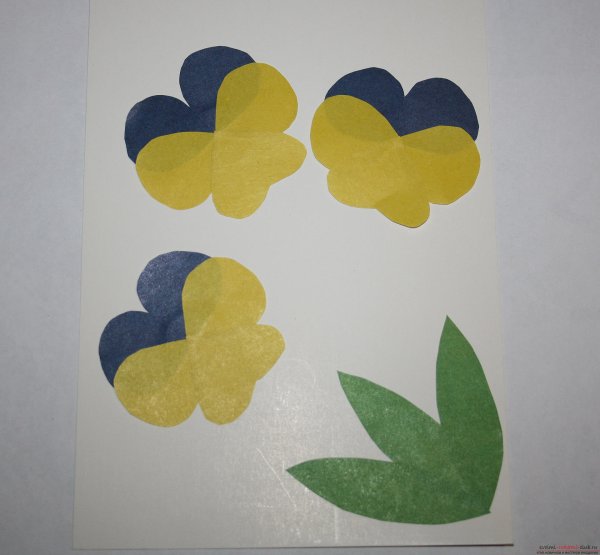 Аппликация Анютины глазки из цветной бумаги