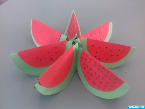 Поделка из бумаги Арбузная долька