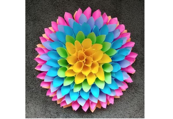 Поделка цветок из цветной бумаги