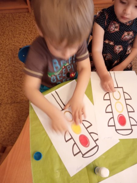 Азбука безопасности в младшей группе рисование