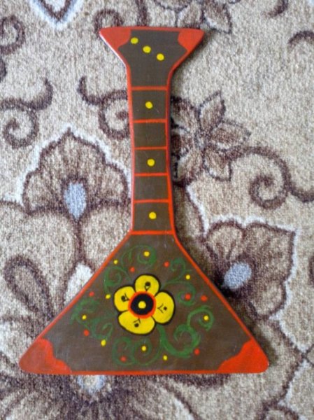 Балалайка из картона для детского сада