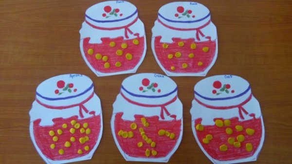 Лепка витамины в баночке в первой младшей группе