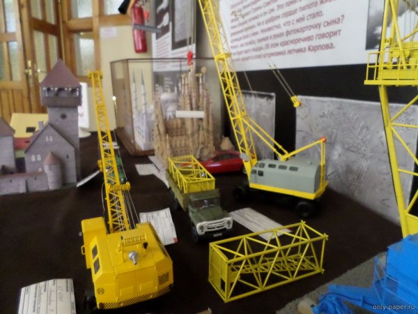 Масштабная модель башенного крана