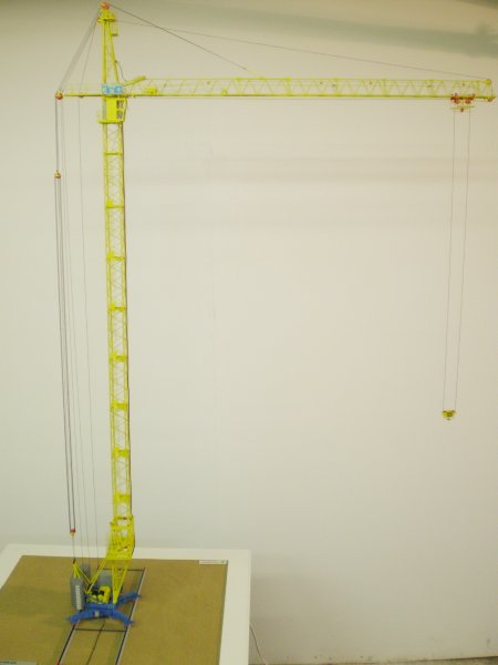 Модель башенного крана КБМ-401п