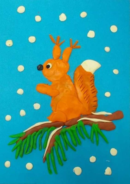 Поделка белка из пластилина