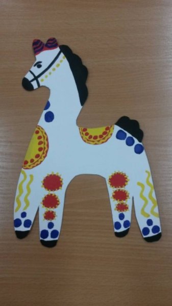 Дымковская лошадка старшая группа