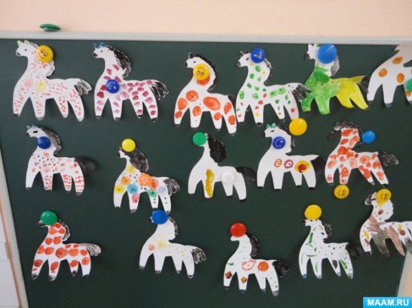 Рисование в старшейигруппевеселые игрушки