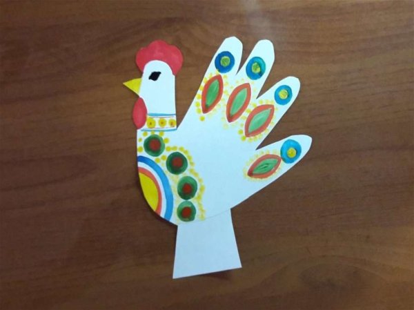 Дымковский петушок из ладошки