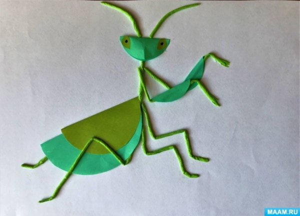 Богомол из бумаги квиллинг
