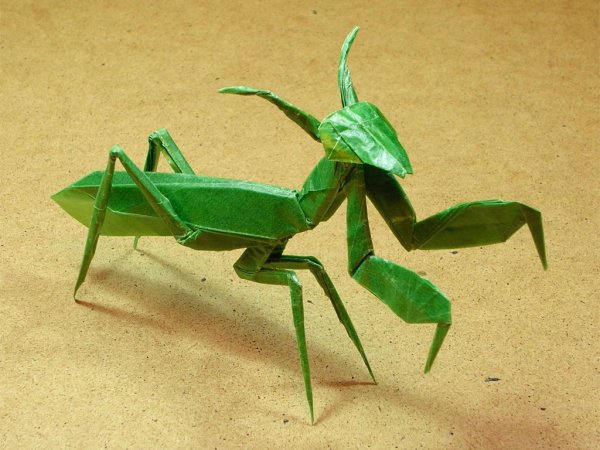 Оригами богомол