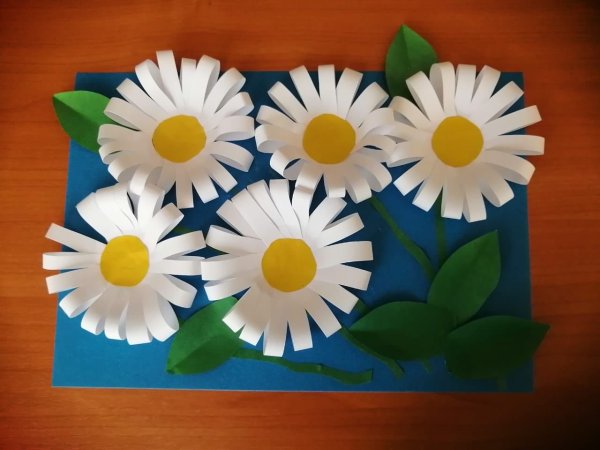 Поделка Ромашка из бумаги для детей