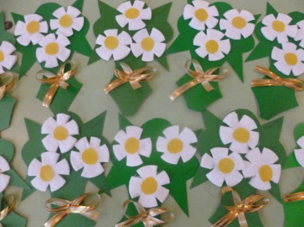 Аппликация Ромашка в средней группе