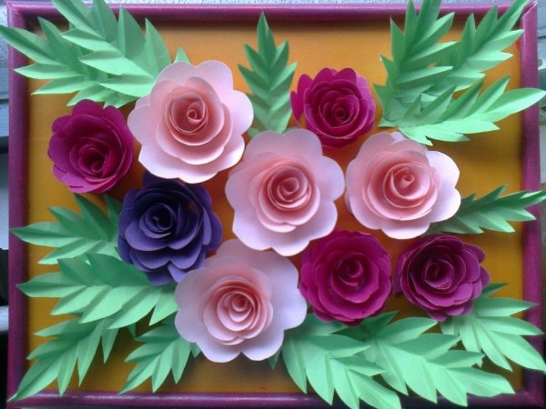 Панно из бумажных цветов