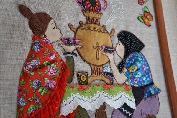 Панно чаепитие из лоскутков