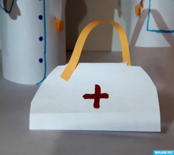 Поделка чемоданчик доктора