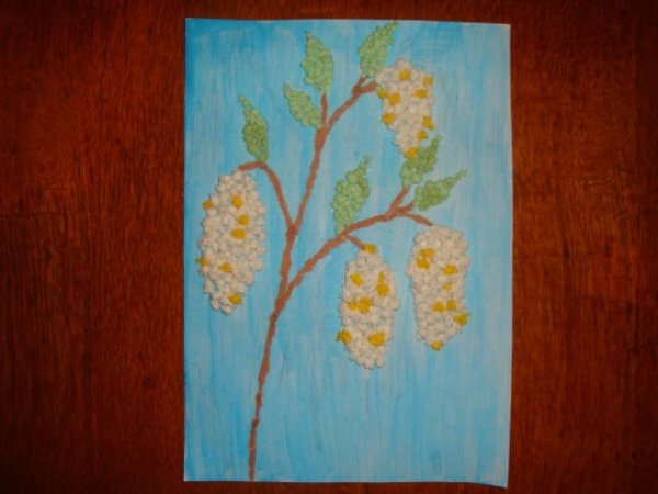 Аппликация ветка черемухи из салфеток