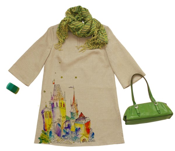 Зеленое пальто с вышивкой