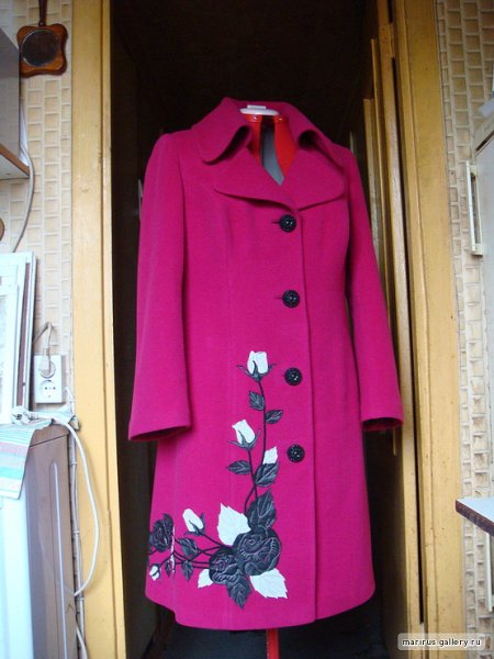 Украшения на пальто из драпа