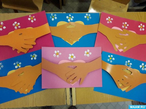 Аппликация на тему Дружба в средней группе