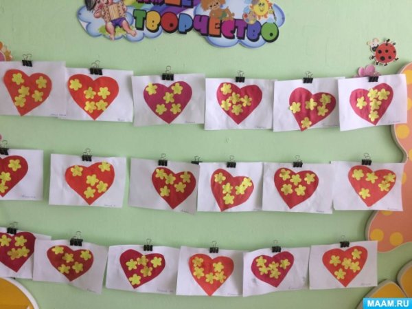 Аппликация в младшей группе