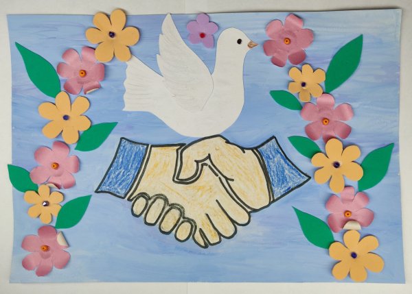 Аппликация на тему Дружба