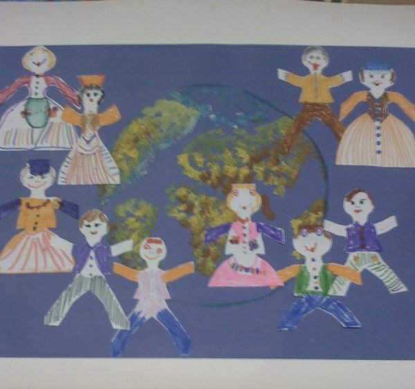 Аппликация праздничный хоровод в подготовительной группе