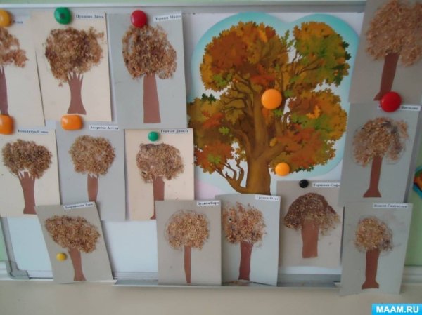 Дерево для занятий в садике