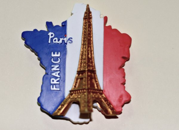 Магнит Париж