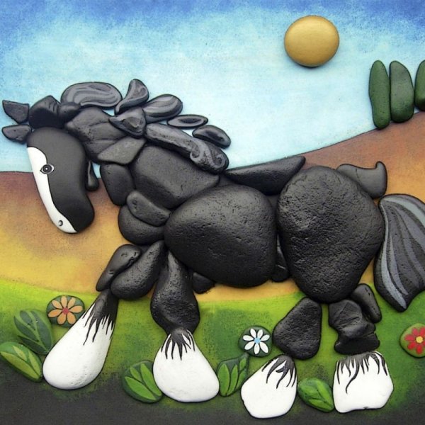 Аппликация из камней