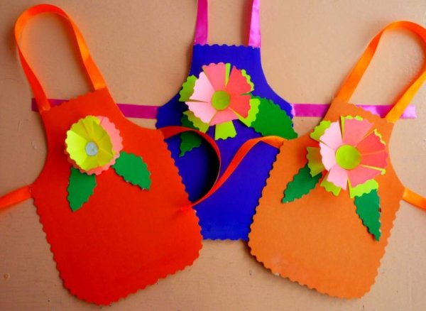 Поделка фартук для мамы из бумаги