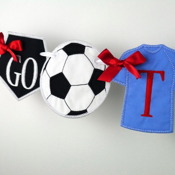 Поделка на футбольную тему