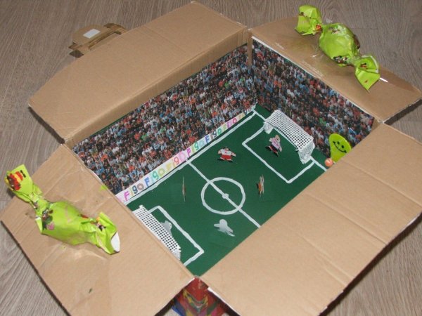 Поделка на футбольную тему