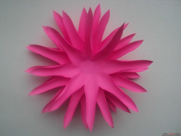 Георгин из бумаги